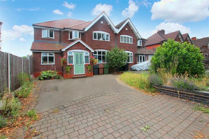 4 Bedroom Property To Rent In Groveley Lane, Cofton Hackett, Birmingham, B45