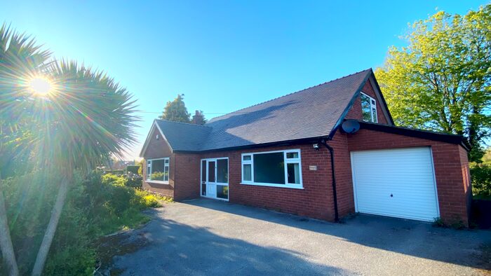 3 Bedroom Bungalow To Rent In South Road, Bretherton, Leyland, Lancashire, PR26