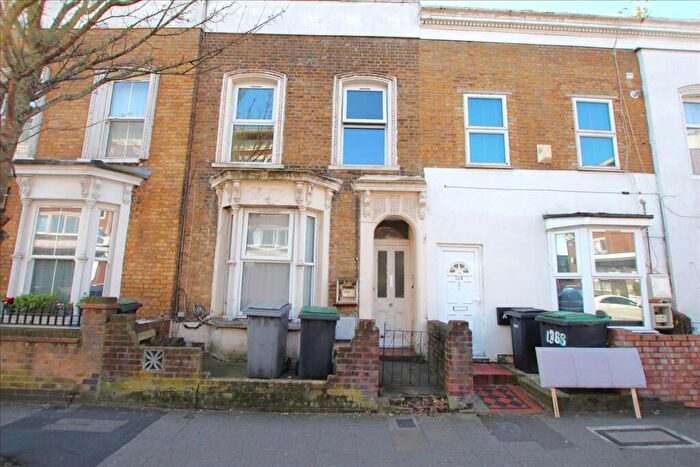 1 Bedroom Flat To Rent In Park Lane, Tottenham, London, N17