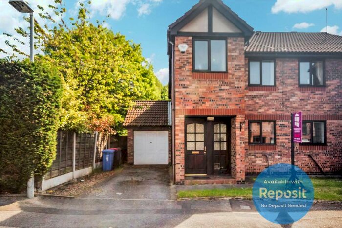 3 Bedroom Semi-Detached House To Rent In Border Brook Lane, Boothstown, Worsley, M28