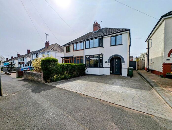 3 Bedroom Semi Detached House For Sale In Bruce Road, Kidderminster, Worcestershire, DY10