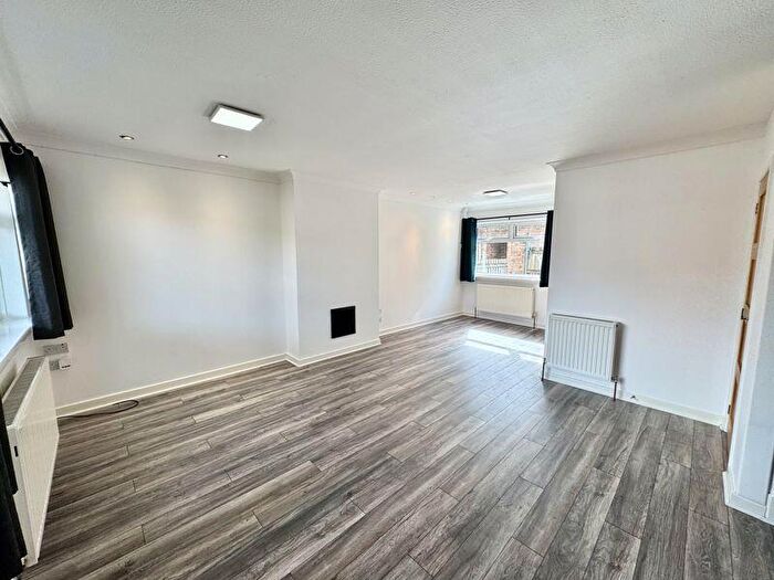 3 Bedroom Terraced House For Sale In Relton Court, Monkseaton, NE25