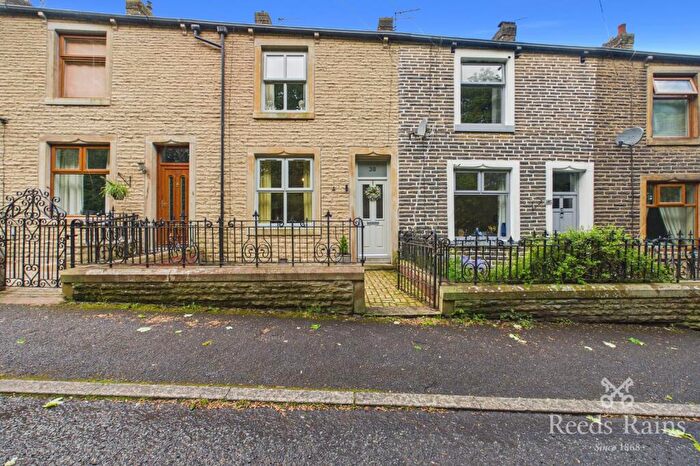 3 Bedroom Terraced House For Sale In Park Road, Cliviger, Burnley, Lancashire, BB10