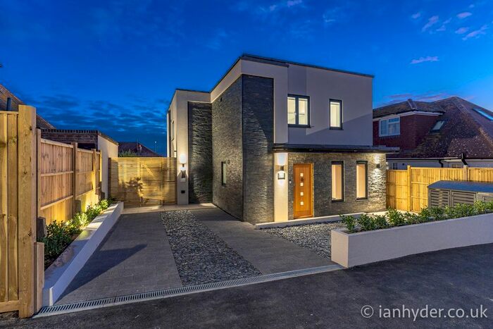 3 Bedroom Detached House To Rent In Romney Road, Rottingdean, Brighton BN2