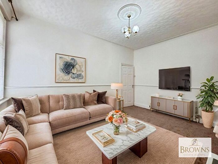 2 Bedroom Flat For Sale In Ashley Road, South Shields, NE34