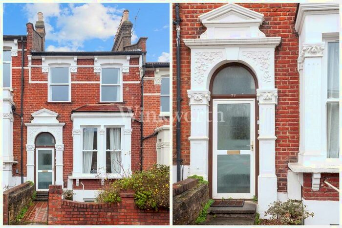 2 Bedroom Apartment To Rent In Lothair Road, London, N4