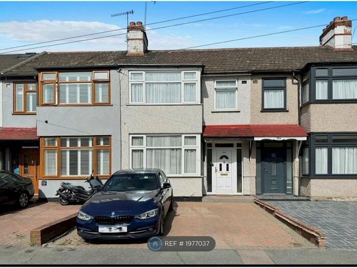 3 Bedroom Terraced House To Rent In Crow Lane, Romford, RM7