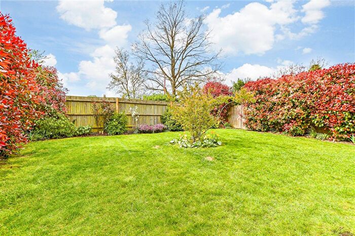 3 Bedroom Semi-Detached House For Sale In Smith Way, Headcorn, Ashford, Kent, TN27