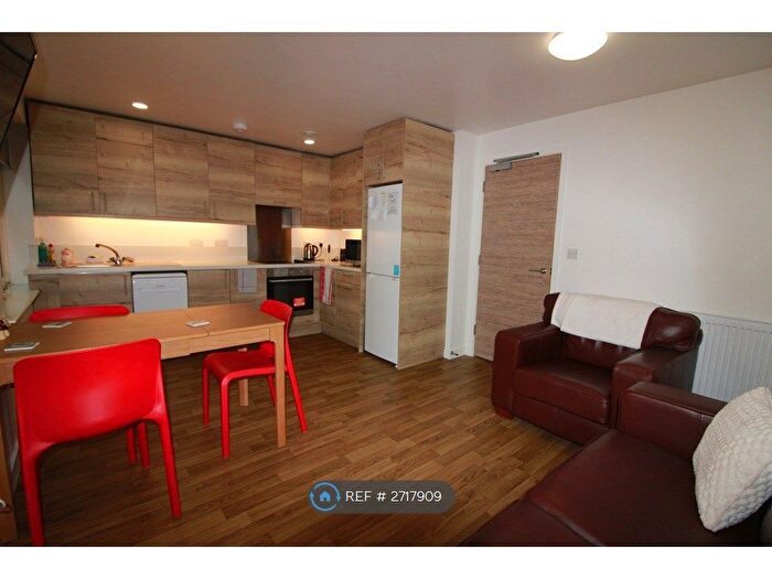 3 Bedroom Flat To Rent In Greenhill Road, Winchester, SO22