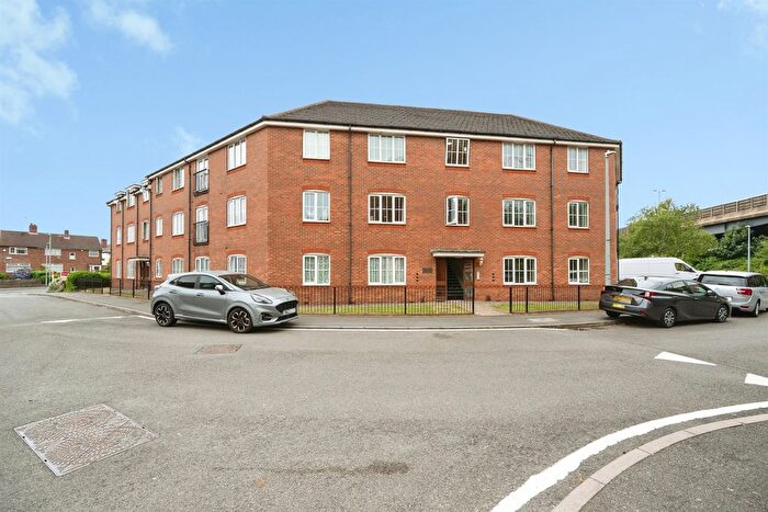 2 Bedroom Flat For Sale In Ashwood Close, Oldbury, B69