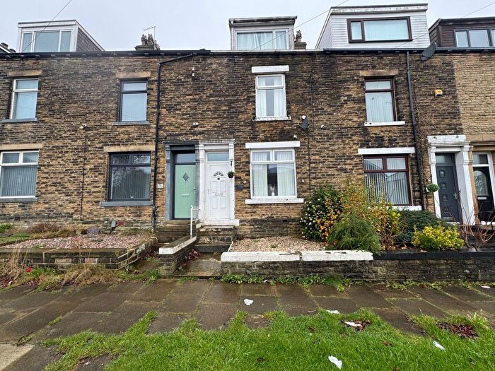 3 Bedroom Terraced House To Rent In Blakehill Terrace, Bradford, West Yorkshire, BD2