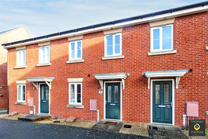 3 Bedroom Terraced House For Sale In Chestnut Road, Brockworth, GL3