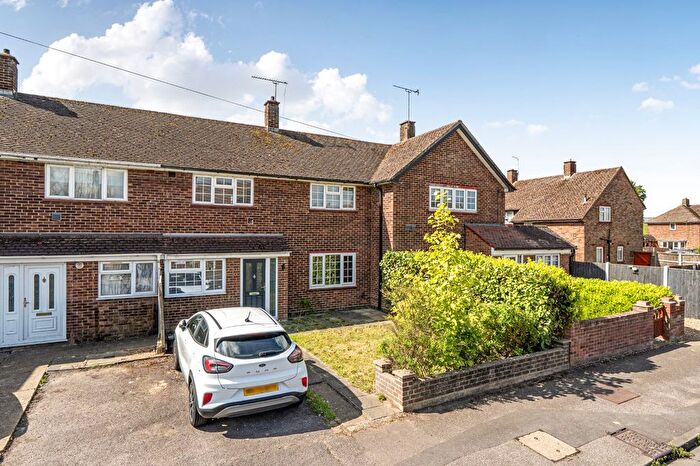 2 Bedroom Terraced House For Sale In Clyde Road, Stanwell, Middlesex, TW19