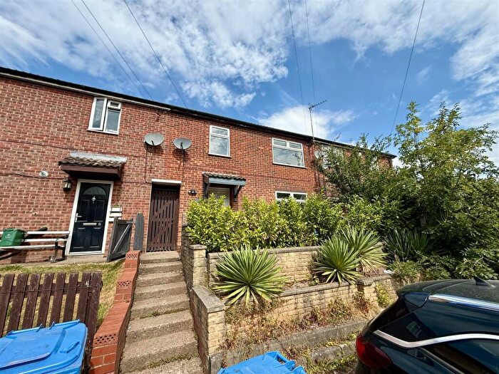 3 Bedroom Terraced House To Rent In Endsleigh Gardens, Derby, DE22