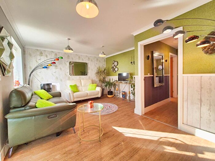 3 Bedroom Semi-Detached House For Sale In The Meadows, Hollesley, IP12