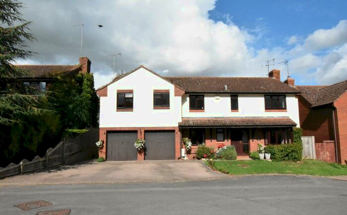5 Bedroom Detached House For Sale In Mayalls Close, Tirley, Gloucester, GL19