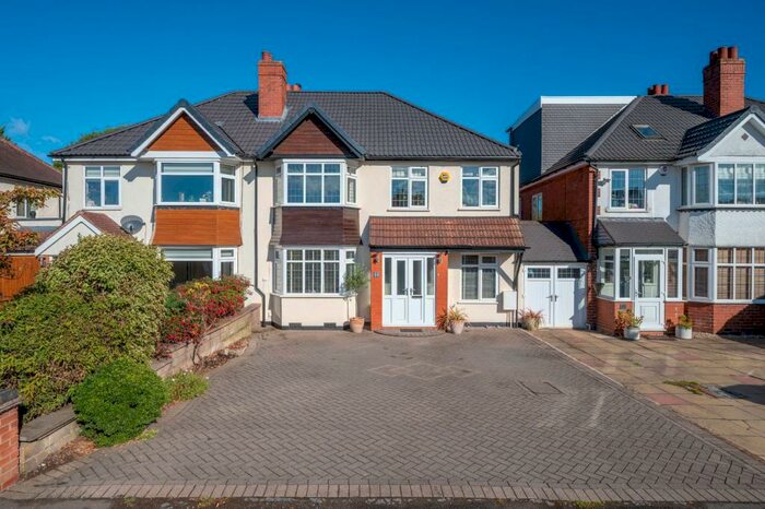 4 Bedroom Semi-Detached House For Sale In Silver Street, Wythall, Birmingham, B47