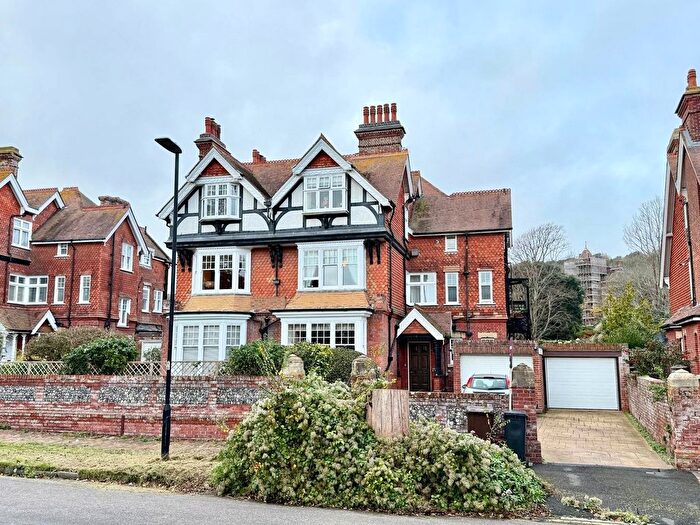 3 Bedroom Flat For Sale In Denton Road, Meads, Eastbourne, BN20