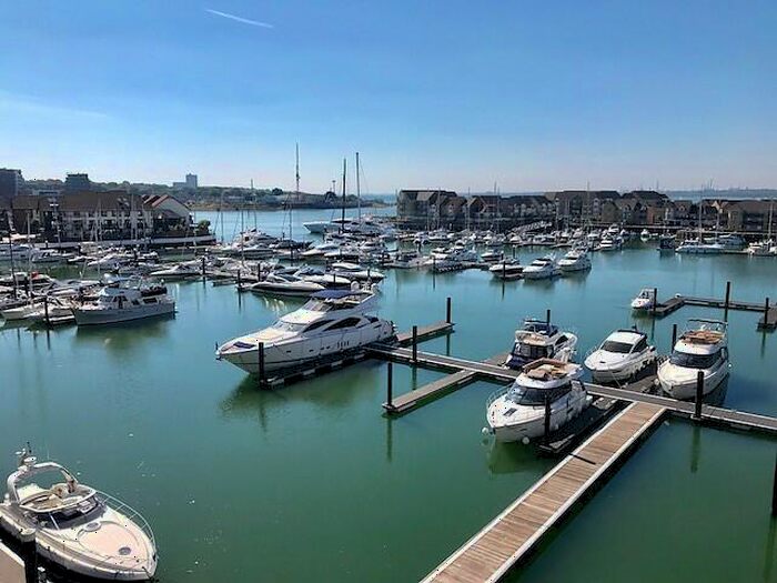 2 Bedroom Apartment To Rent In The Blake Building, Ocean Village, Southampton, SO14