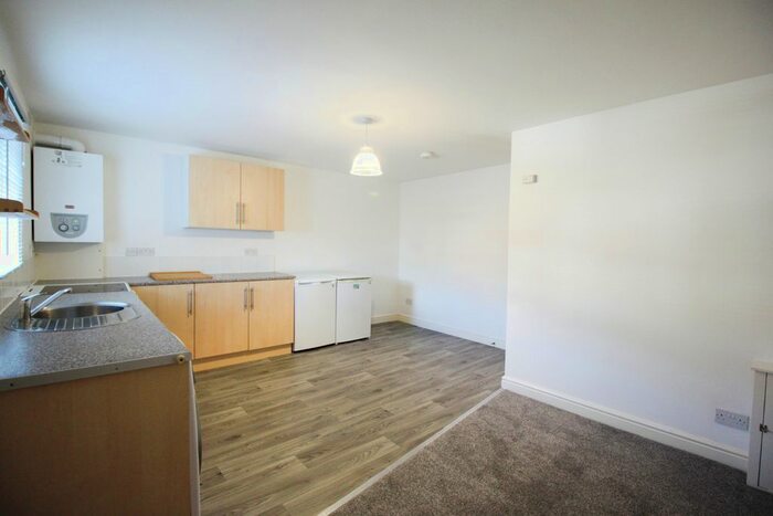 2 Bedroom Flat To Rent In Garden Lane, Chester, CH1