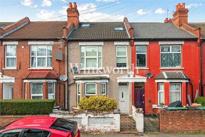 5 Bedroom Terraced House To Rent In Hermitage Road, London, N4