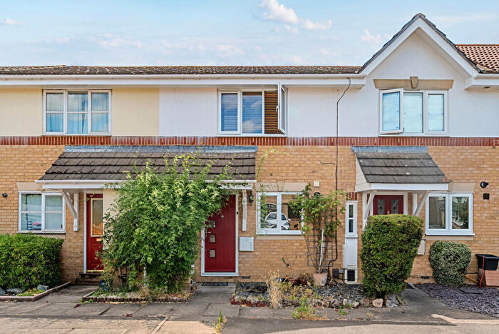 2 Bedroom Terraced House For Sale In Clarendon Gate, Ottershaw, KT16