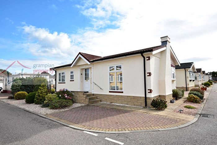 2 Bedroom Park Home For Sale In Ashgrove Park, Elgin, IV30