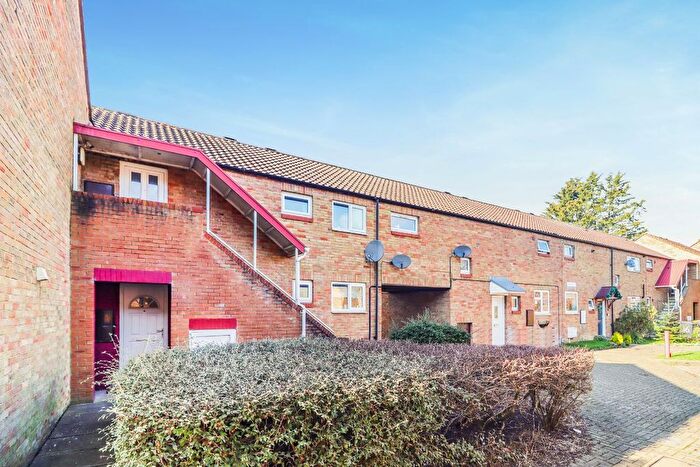 1 Bedroom Maisonette For Sale In Aire Walk, Bedford, MK41