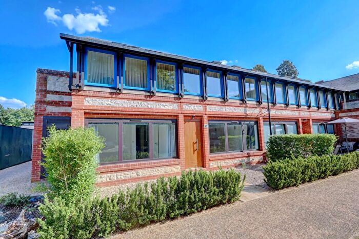 2 Bedroom Maisonette To Rent In Four Ashes Road, Cryers Hill, High Wycombe, Buckinghamshire, HP15