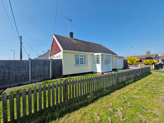 2 Bedroom Detached Bungalow For Sale In Point Road, Canvey Island, SS8