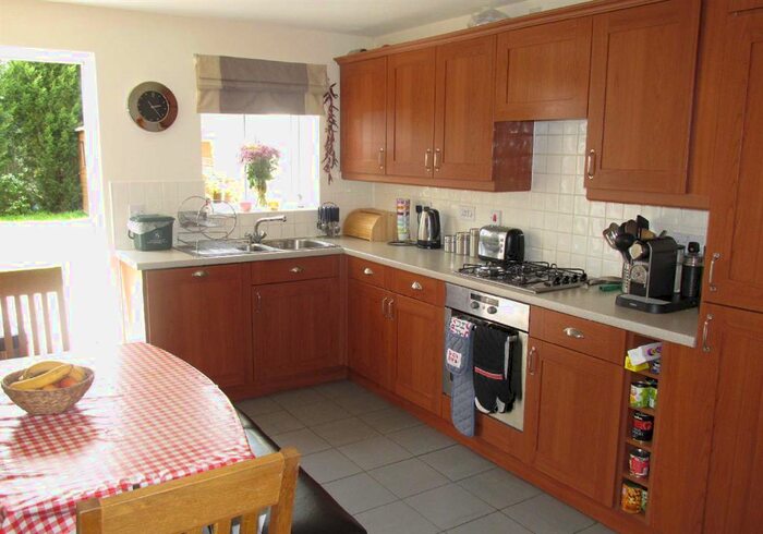 4 Bedroom Property To Rent In Heol Banc Y Felin, Bryngwyn Village, Gorseinon, SA4