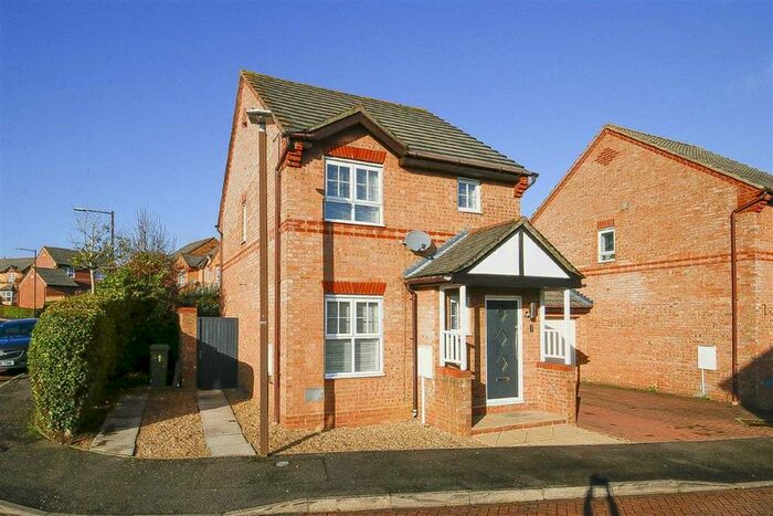3 Bedroom Detached House To Rent In Marshaw Place, Emerson Valley, Milton Keynes, MK4