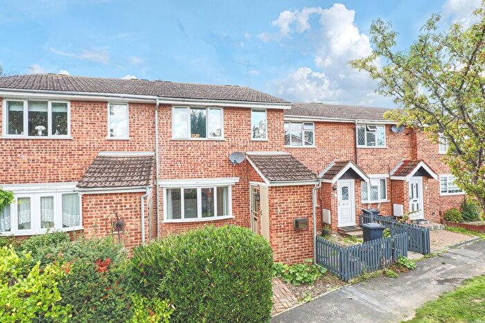 1 Bedroom Maisonette For Sale In Robertson Close, Broxbourne, EN10