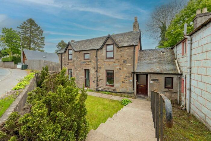4 Bedroom Detached House For Sale In Perth Road, Stanley, Perth, PH1