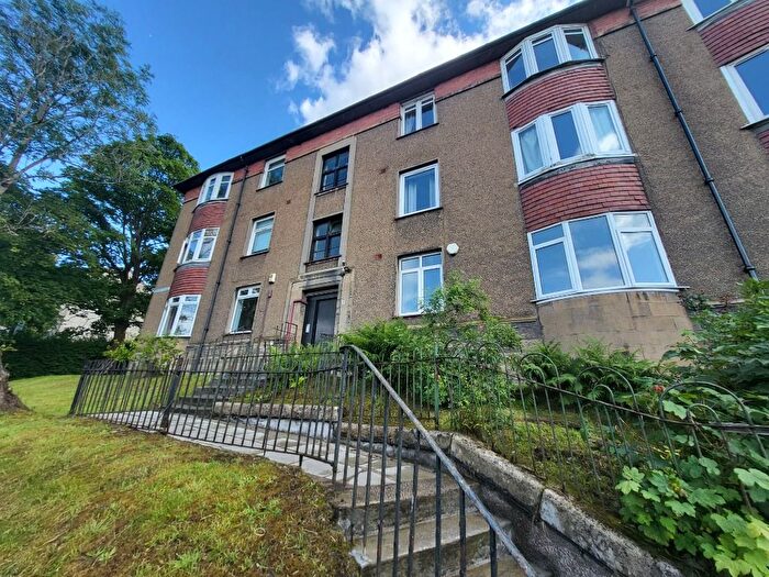 3 Bedroom Flat To Rent In Dorchester Avenue, Kelvindale, Glasgow, G12