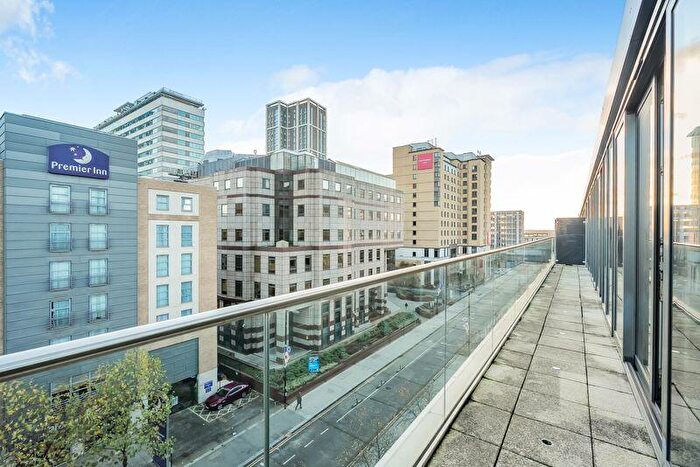 2 Bedroom Penthouse To Rent In Lansdowne Road, Croydon, CR0