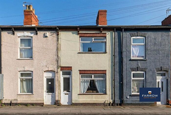 3 Bedroom Terraced House For Sale In Rutland Street, Grimsby, DN32