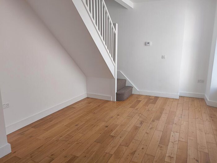 2 Bedroom Flat To Rent In Camden Street, Plymouth, PL4