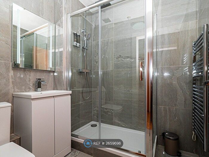 2 Bedroom Flat To Rent In Fenwick Street, Liverpool, L2