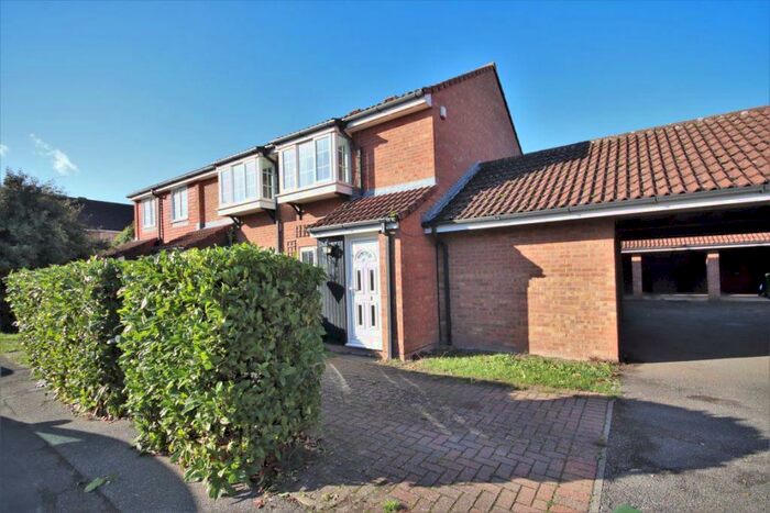 2 Bedroom House To Rent In Tamarin Gardens Cherry Hinton, CB1