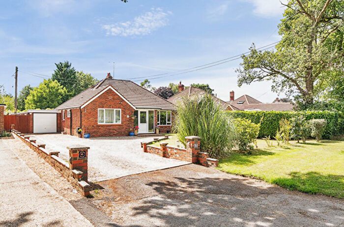 3 Bedroom Bungalow For Sale In Abbey Road, Medstead, Alton, Hampshire, GU34