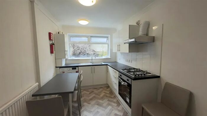 1 Bedroom Flat To Rent In Playford Road, Finsbury Park, N4
