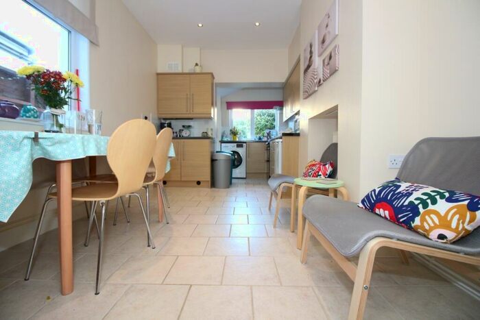 5 Bedroom House To Rent In Brithdir Street, Cathays, CF24