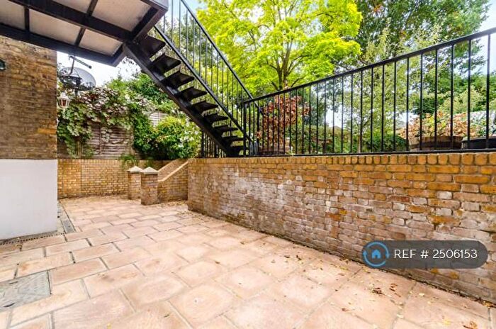 2 Bedroom Flat To Rent In Belmont Grove, London, SE13