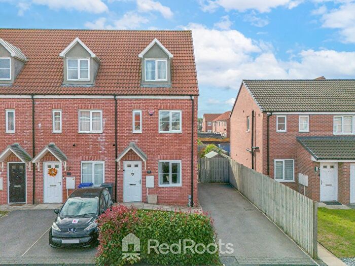 3 Bedroom End Of Terrace House For Sale In Dominion Road, Doncaster, DN5