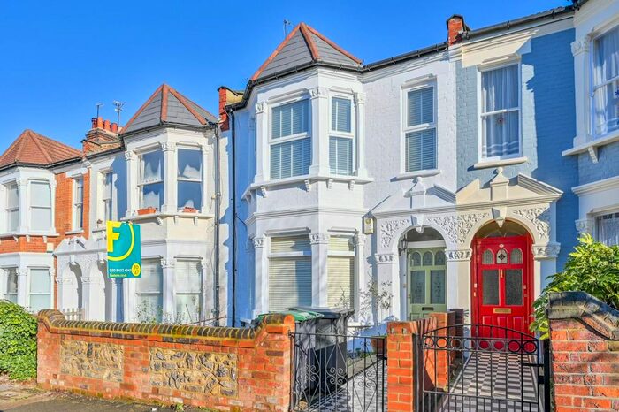 2 Bedroom Flat To Rent In Inderwick Road, Crouch End, London N8
