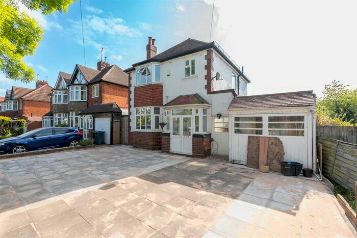 3 Bedroom Detached House To Rent In Wake Green Road, Moseley, Birmingham, B13