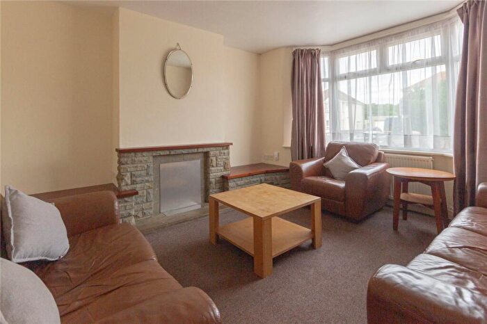 4 Bedroom Semi-Detached House To Rent In Frenchay Park Road, Frenchay, Bristol, BS16