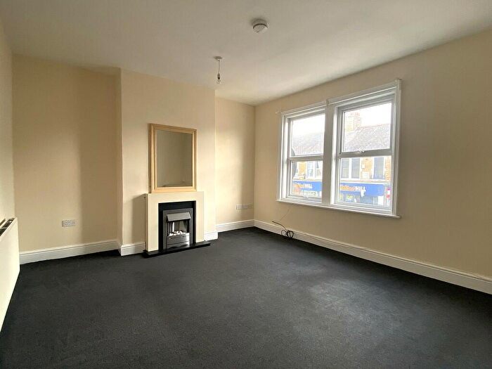 2 Bedroom Flat To Rent In A Highfield Road, FY4
