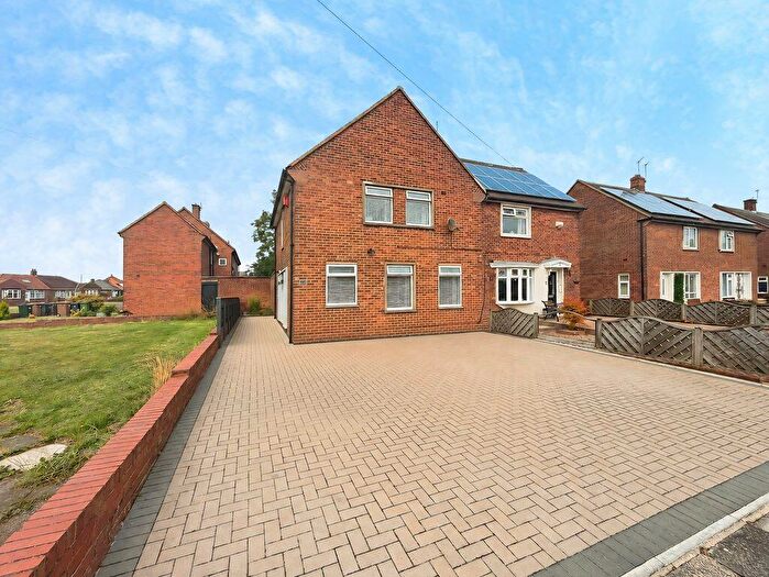 3 Bedroom Semi-Detached House For Sale In Eden Place, North Shields, NE30